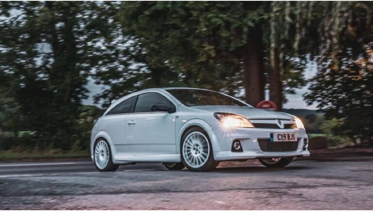 CAFFEINE & MACHINE: VAUXHALL