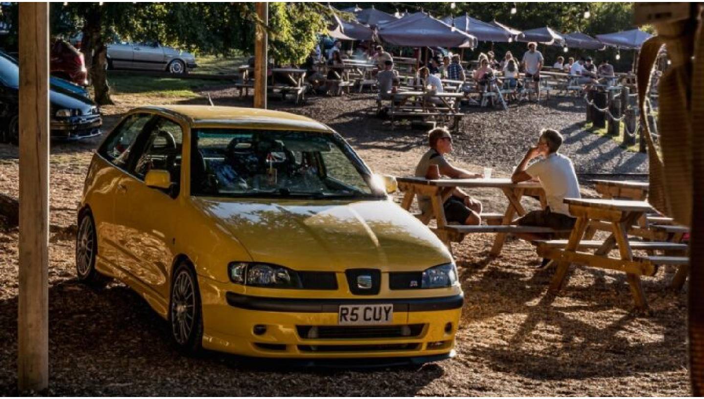CAFFEINE & MACHINE: SEAT AND CUPRA
