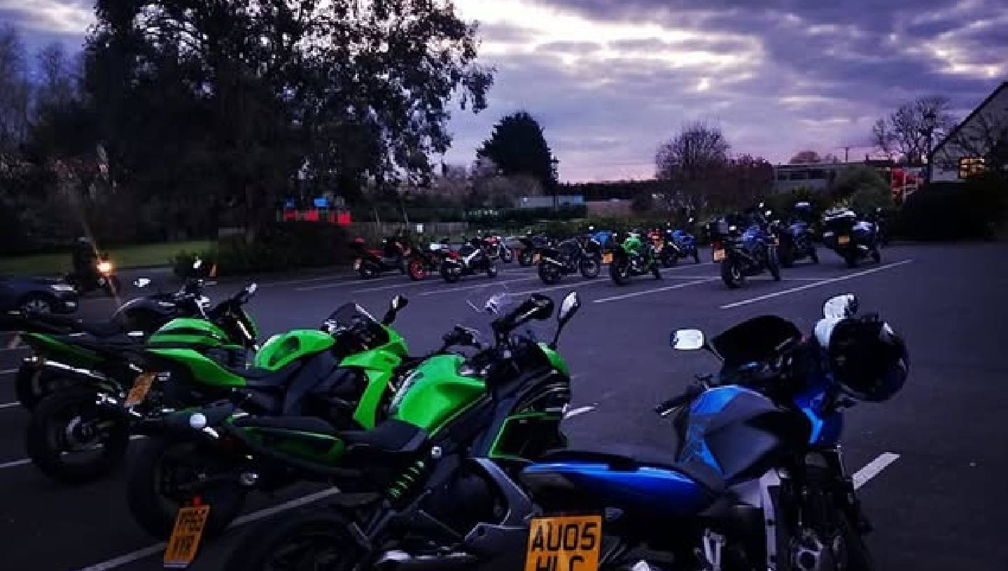 THE PISTON'S BIKE NIGHT