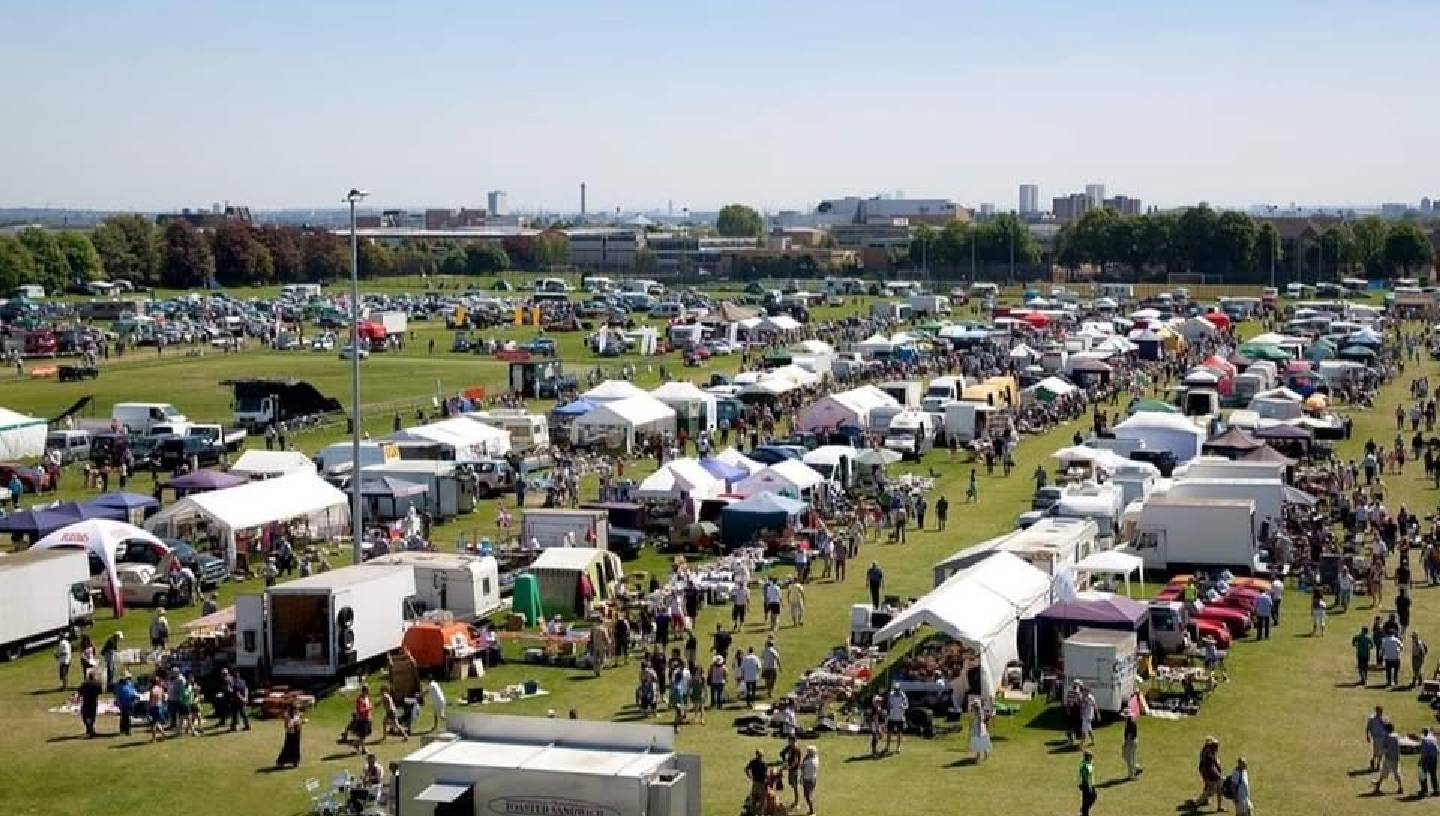 THE ENFIELD PAGEANT OF MOTORING