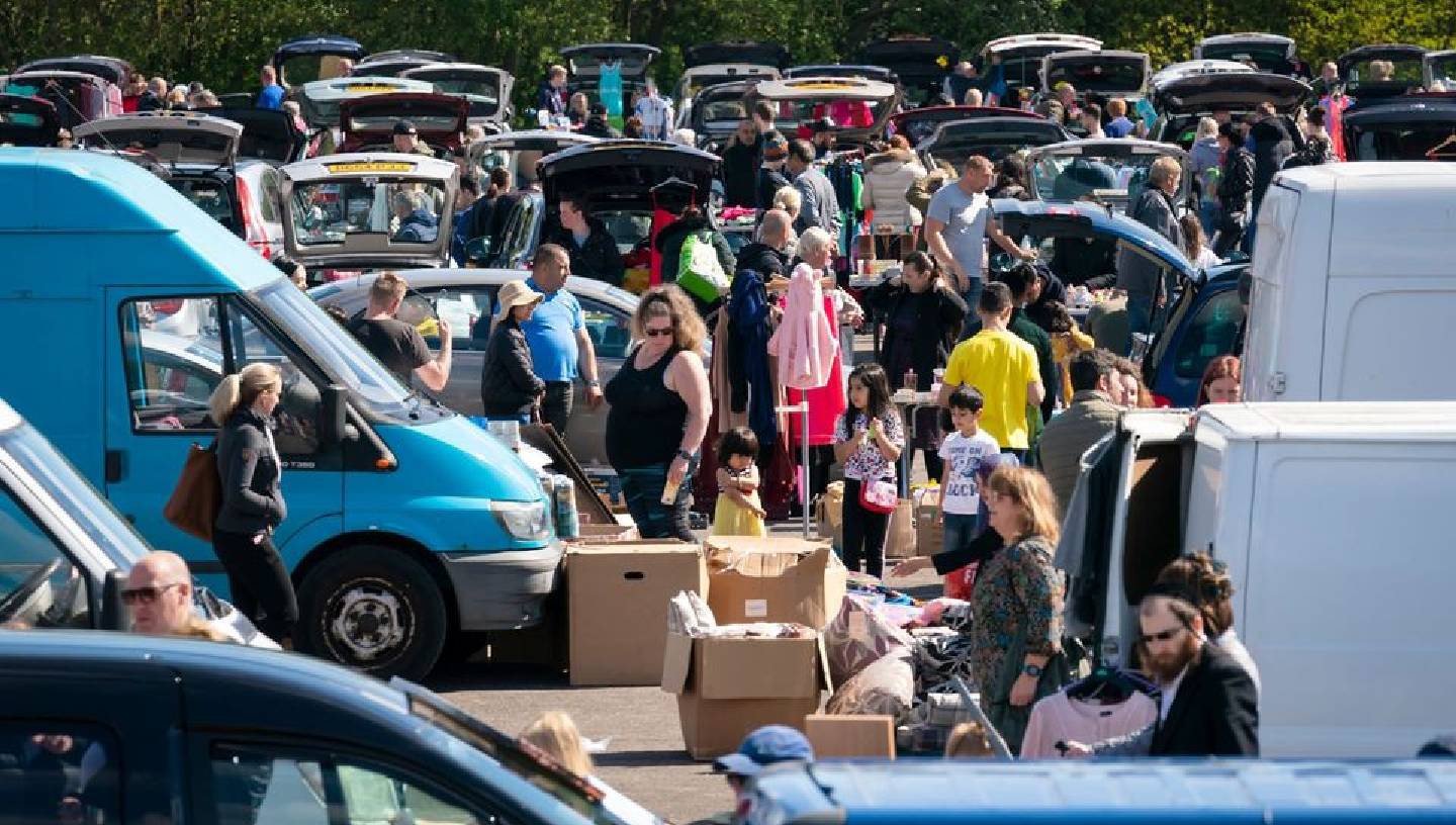 BOWLEE CAR BOOT SALE AND MARKET